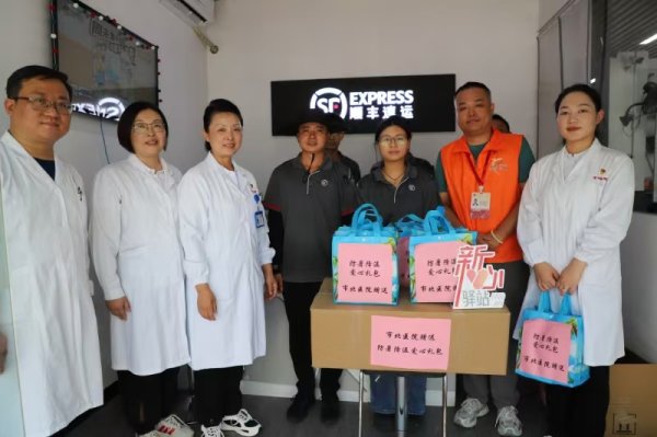 大牛配资网 高温天就医不再难！市北医院推出20项“清凉”举措，还把服务送上门