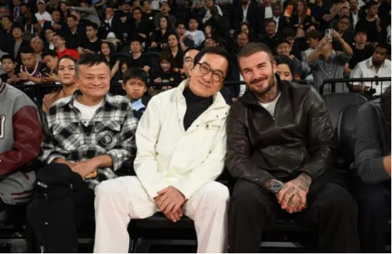 火山策略 NBA中国赛现场：阿里“三巨头”罕见同框，门票炒至5倍，VIP票遇冷